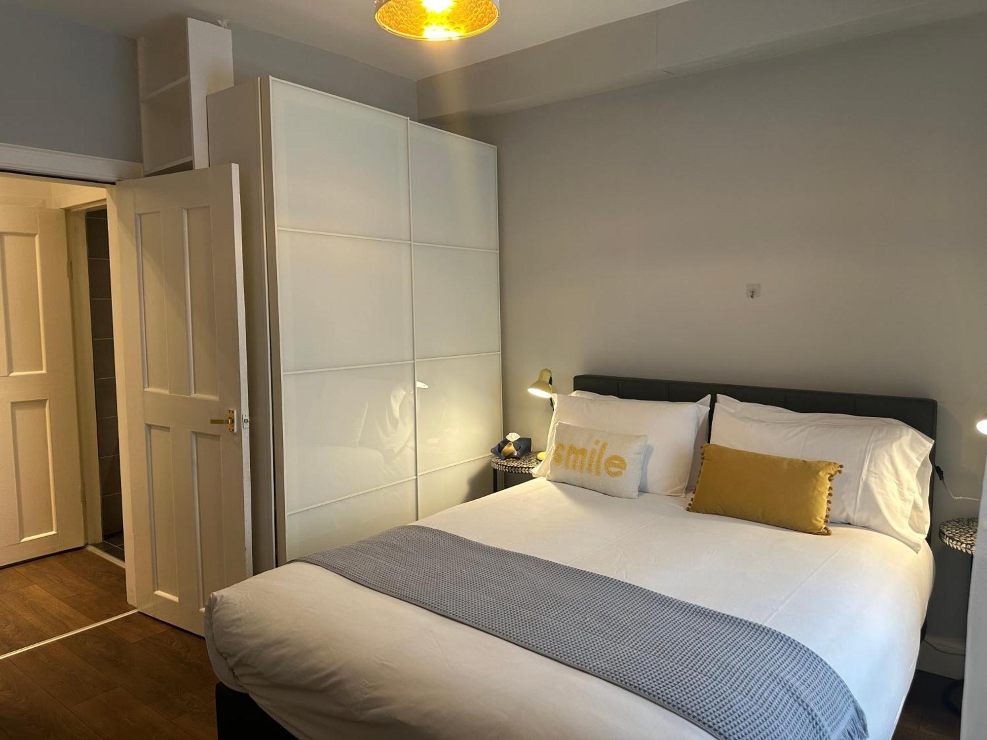Comfortable One-bedroom Free Parking Space * EDI